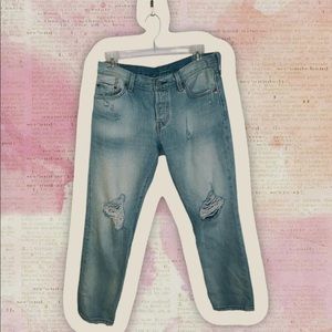 Free People x Levi’s distressed 501s (cropped)